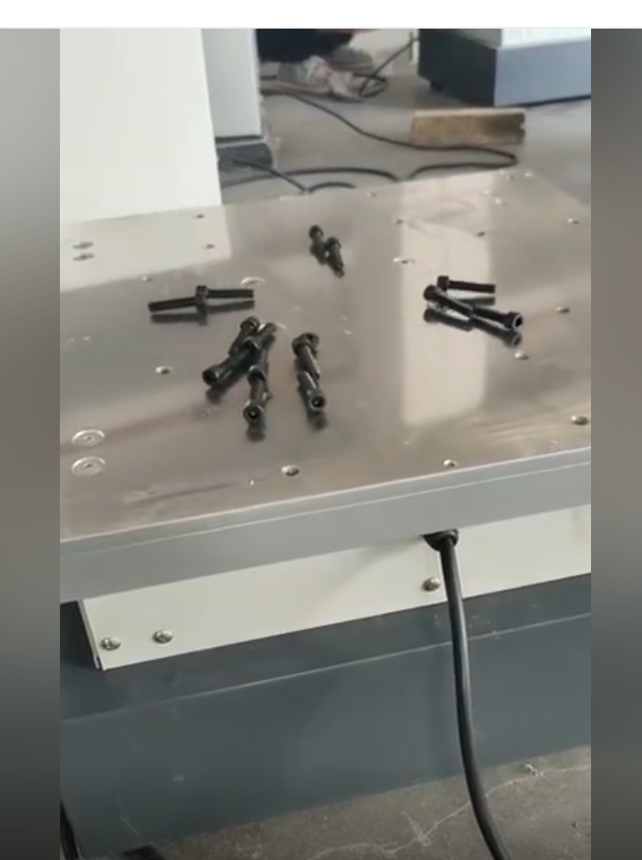 CNG氣瓶支架動態強度試驗機-支架強度動態測試裝置